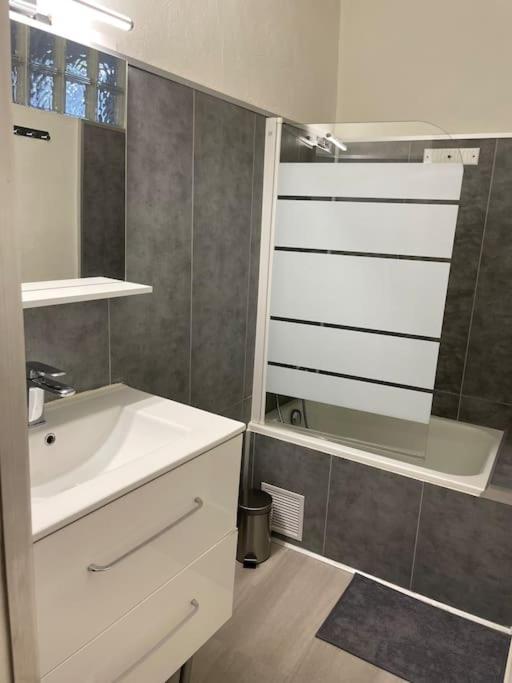 Appartement Cosy Au Coeur De L'Ecusson Montpellier Kültér fotó